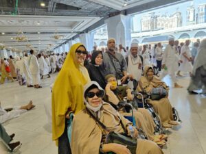 berbakti-kepada-orang-tua-travel-umroh-haji-sunnah-3